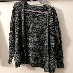 Multi color gray sweater